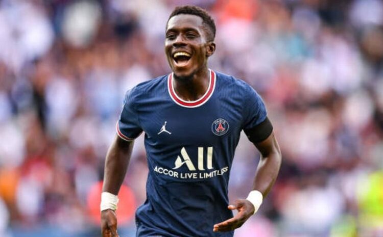 Idrissa Gueye onder vuur – standvastig tegen valsheid